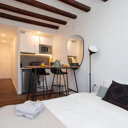 Design Suites Bcn Old Town ברצלונה